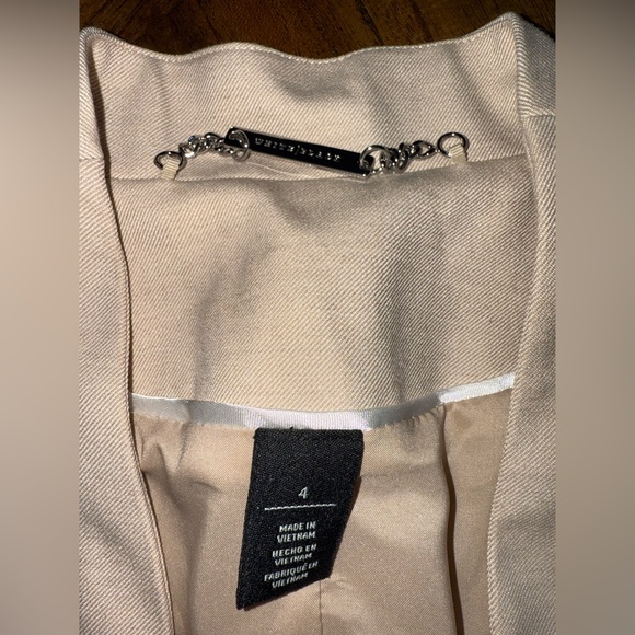 White House Black Market‎ Beige Sleeveless vest fully lined, tailored fit size 4 - Picture 3 of 6